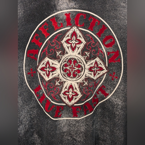 Affliction Live Fast Shirt Red Lettering Distressed Size 2XL - Picture 3 of 16